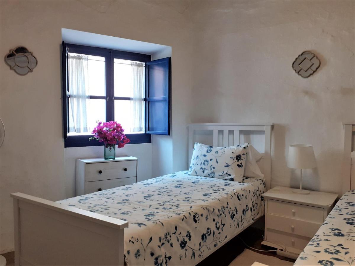 Little Vine Bed and Breakfast Sant Pere De Ribes Εξωτερικό φωτογραφία